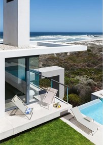 Beżowy metalowy leżak ogrodowy Taylor – Bizzotto