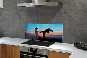Panel szklany do Kuchni Sylwetki Ludzi o Zachodzie Słońca