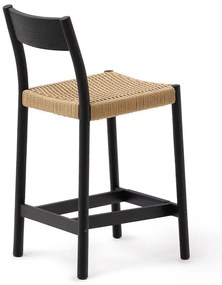 Czarny hoker z litego drewna dębowego (wysokość siedziska 65 cm) Yalia – Kave Home