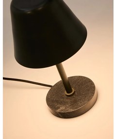 Ciemnozielona/czarna marmurowa lampa stołowa z metalowym kloszem (wysokość 32 cm) Calina – Kave Home