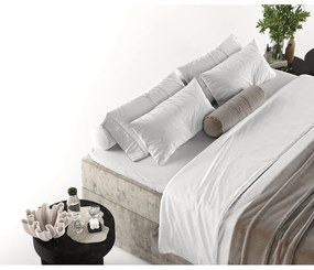 Jasnobrązowe łóżko boxspring ze schowkiem 140x200 cm Yoko – Maison de Rêve