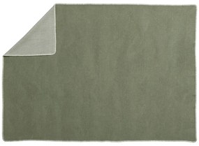 Zielony koc z mieszanki wełny 140x200 cm Ylva Pine – Pappelina