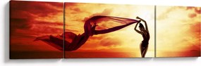 Obraz - Sylwetka kobiety o zachodzie słońca (170x50 cm)