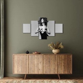 Obraz kobiety w czarnej sukience (125x70 cm)