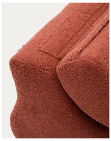 Fotel z materiału bouclé w kolorze terakoty Club – Kave Home