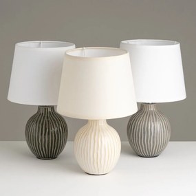 Kremowa ceramiczna lampa stołowa z tekstylnym kloszem (wys. 28 cm) – Casa Selección