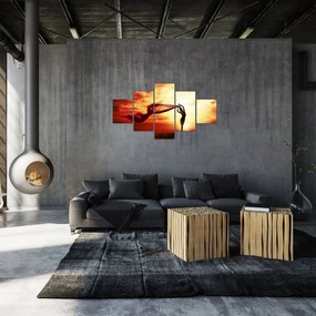 Obraz - Sylwetka kobiety o zachodzie słońca (125x70 cm)