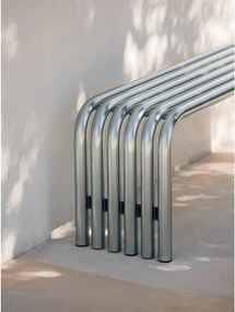 Metalowa ławka ogrodowa w kolorze srebra Nokk – noo.ma