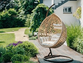 Jasnobrązowy fotel wiszący TROPIKAL ze stojakiem