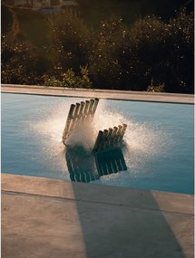 Metalowe krzesło ogrodowe w kolorze srebra Nokk – noo.ma