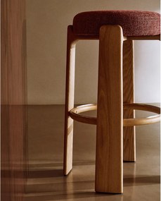 Hoker z litego drewna jesionowego w kolorze terakoty/w ciemnym naturalnym kolorze (wysokość siedziska 75 cm) Granite – Kave Home