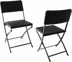 Zestaw mebli imitujących rattan