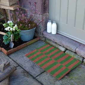 Wycieraczka z włókna kokosowego 40x60 cm Pink &amp; Green Half Stripes – Artsy Doormats