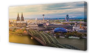 Obraz drukowany na płótnie Rzeczna Panorama z Mostami