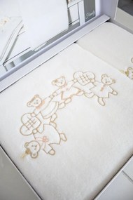 Podarunkowy zestaw ręczników dla dzieci FAMILY, 2 szt Śmietankowy /  Niebieski haft Zestaw (ręcznik 50x90cm, ręcznik 70x130cm)