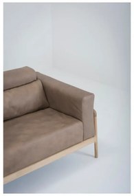 Jasnobrązowa sofa z bawolej skóry z konstrukcją z litego drewna dębowego Gazzda Fawn, 210 cm