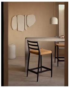 Czarny/w naturalnym kolorze hoker z litego drewna dębowego (wysokość siedziska 70 cm) Analy – Kave Home