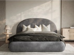 Szare tapicerowane łóżko dwuosobowe ze schowkiem ze stelażem 160x200 cm Maumere – Maison de Rêve