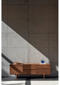 Brązowa szafka pod TV z litego drewna orzechowego 180x65x45 cm Fawn – Gazzda