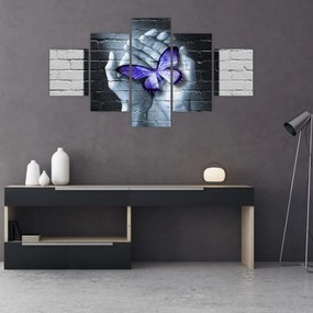 Obraz - Fioletowy motyl na ścianie (125x70 cm)