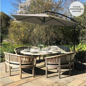 Beżowy parasol wspornikowy