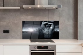 Panel szklany do Kuchni Mężczyzna na tle Gór