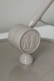 Szarobeżowa lampa stojąca z metalowym kloszem (wysokość 130 cm) Tilt – Markslöjd