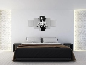 Obraz kobiety w czarnej sukience (125x70 cm)