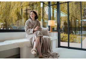Szarobrązowy koc z mikropluszu 150x200 cm Pippa – Tiseco Home Studio