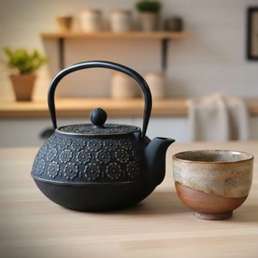 Czajnik żeliwny z zaparzaczem KUMO, 1000 ml