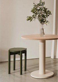 Zielony stołek z litego drewna bukowego Hopp – noo.ma