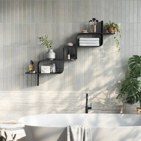 Czarna wielopoziomowa półka z litego drewna kauczukowego 62 cm Montage – Umbra