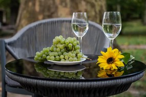 Mały stolik balkonowy ze szklanym blatem Breve