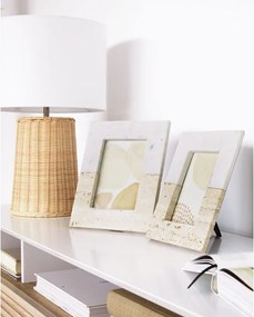 Biała kamienna ramka stojąca 18x23 cm Uria – Kave Home