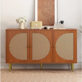 Komoda orzechowa z 3 drzwiami rattanowymi, metalowymi uchwytami i nogami – do salonu lub sypialni