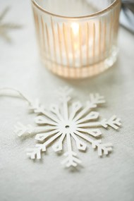 IB Laursen Szklany świecznik z mosiężnym dekorem ADORNED