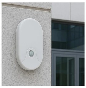 Kinkiet zewnętrzny z czujnikiem ruchu LED/18W/230V IP44 biały