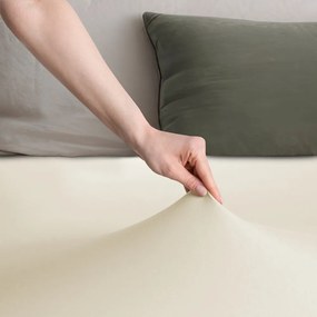 Beżowe dżersejowe prześcieradło z gumką 180x200 cm Amber – Restilo