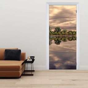 Fototapeta na drzwi - Jezioro i drzewa (95x205cm)