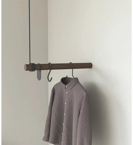 Brązowy wieszak ścienny z litego drewna dębowego 50 cm Swing – LIND DNA