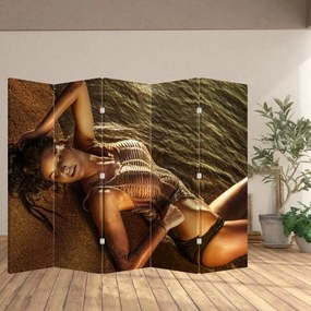 Parawan - Kobieta leżąca na plaży (210x170 cm)