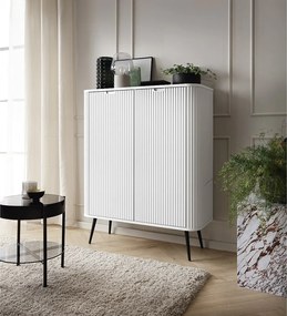 Wysoka komoda ZOVA z 6 półkami, dekoracyjnymi rowkami i metalowymi nogami, czarna, 103/129/39cm, biała