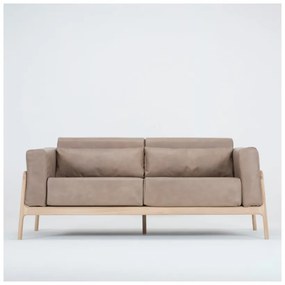 Jasnobrązowa sofa z bawolej skóry z konstrukcją z litego drewna dębowego Gazzda Fawn, 180 cm