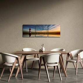 Obraz latarni morskiej na morzu (z zegarem) (90x30 cm)
