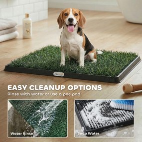PawHut Toaleta dla psów 76 x 50,5 cm z 2 sztucznymi trawami, przenośna toaleta dla psów na balkon lub do domu, czarno-zielona | Aosom PL