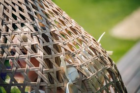 Jasnobrązowy fotel wiszący TROPIKAL ze stojakiem