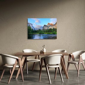 Obraz na szkle dzikiego górskiego krajobrazu (70x50 cm)