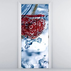 Fototapeta na drzwi - Fragment malin w wodzie (95x205cm)