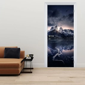 Fototapeta na drzwi - Jezioro z górą (95x205cm)