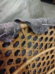 PROMOCJA Jasnobrązowe wiszące krzesło TROPIKAL ze stojakiem II. jakość